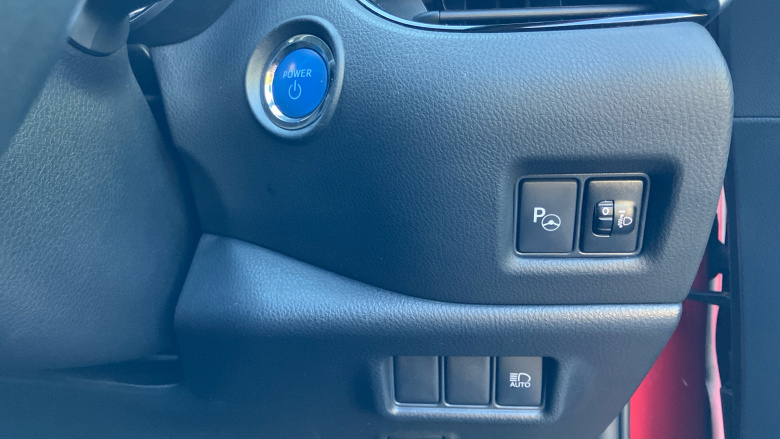 Toyota C-HR 1.8 Hybrid Design 5dr CVT Hybrid Hatchback